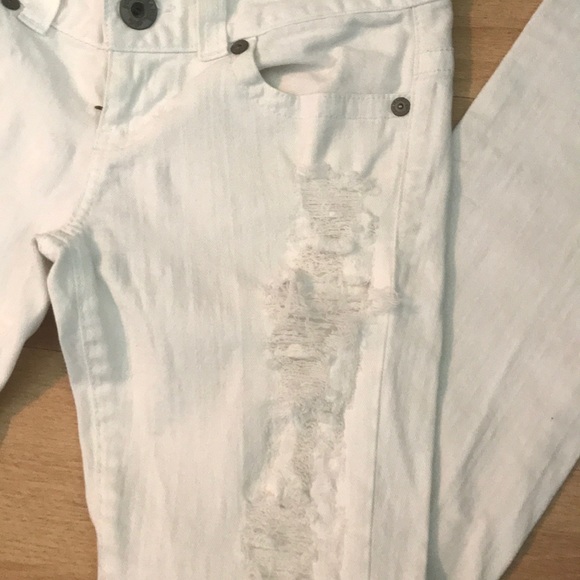 White beautiful pants - Picture 2 of 5